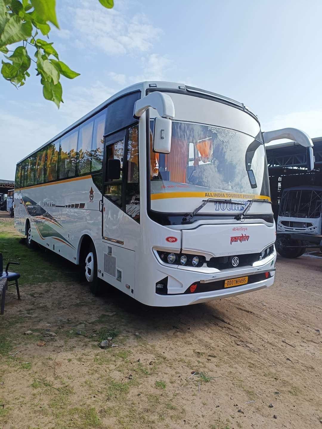 hire-bus-in-ahemdabad